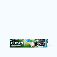 KDR Close up dừa và than hoạt tính giúp trắng sáng tự nhiên (Tuýp 180g) 